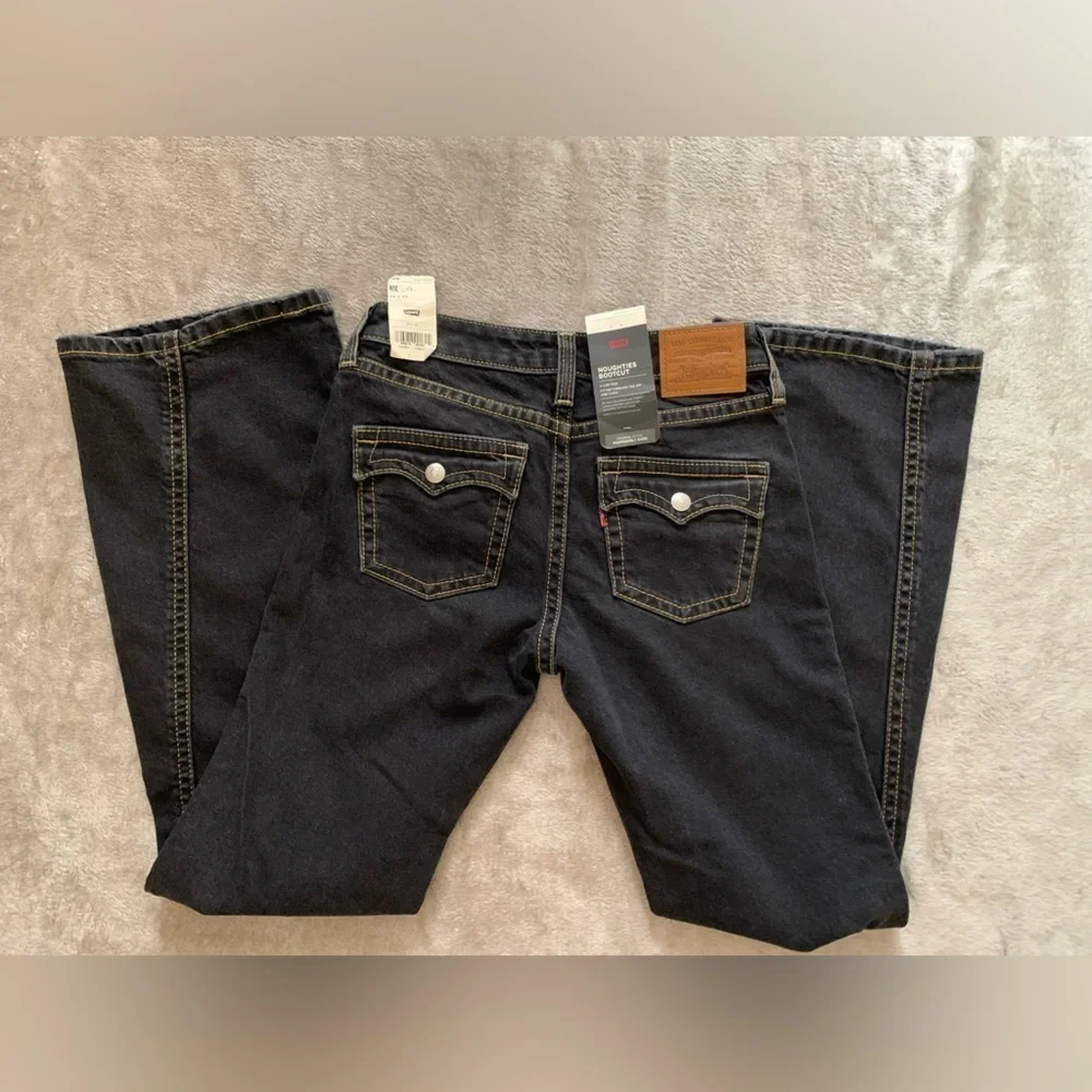 Levi's® Premium NOUGHTIES BOOTCUT WOMEN'S JEANS
